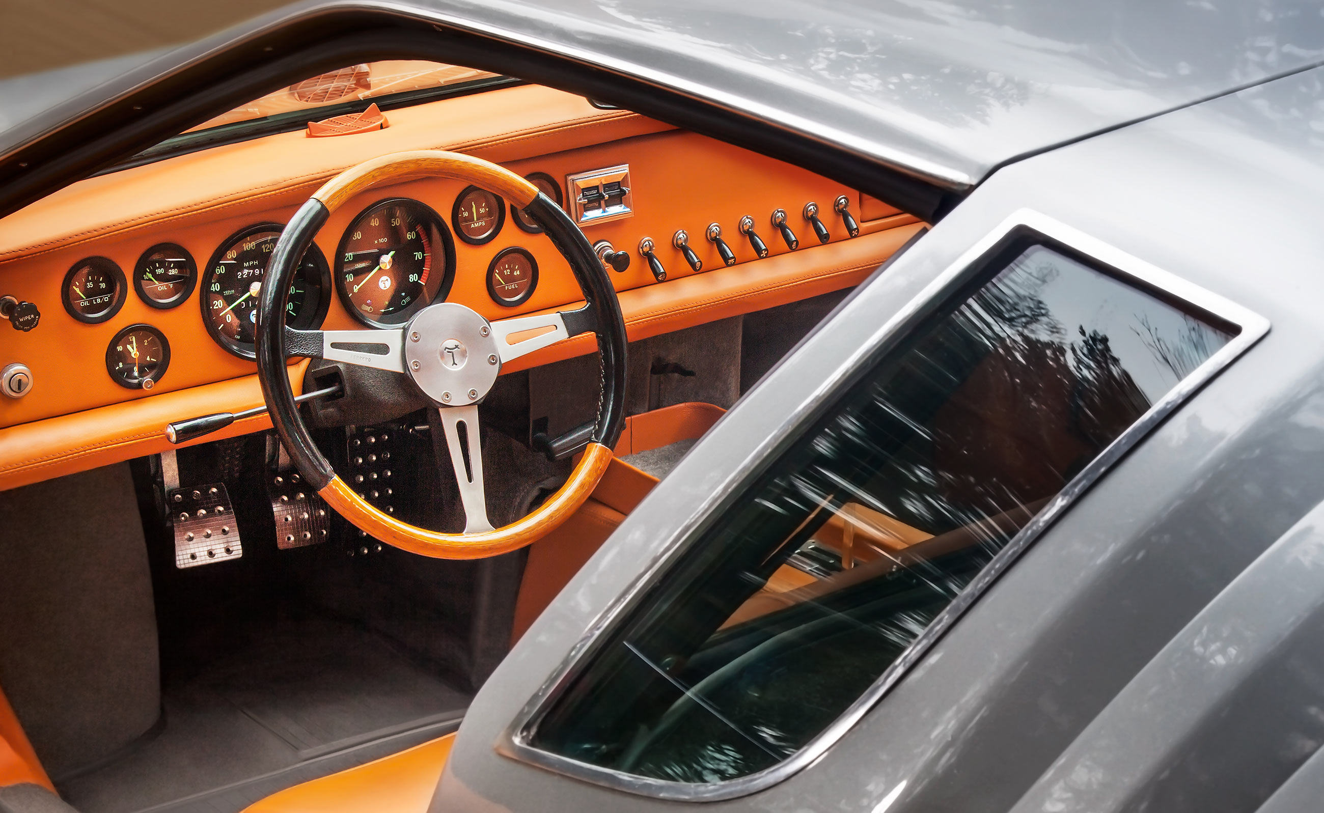1969 Mangusta Interior
